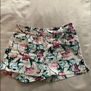 White House Black Market Shorts Size 00